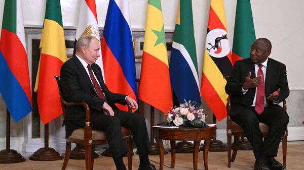 Russian President Vladimir Putin meets with South African President Cyril Ramaphosa - Sputnik Africa