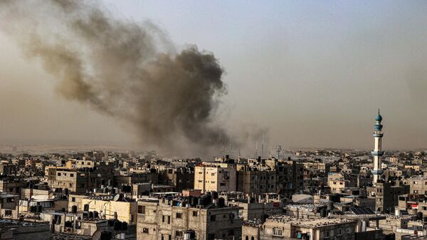 Fumée au-dessus de Gaza - Sputnik Afrique