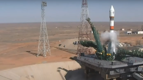 Russian Soyuz-2.1b rocket with Resurs-P satellite launched from Baikonur Cosmodrome - Sputnik Africa