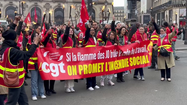 Manifestation contre la détérioration des conditions de travail pendant les JO 2024 à Paris, le 15 avril 2024 - Sputnik Afrique