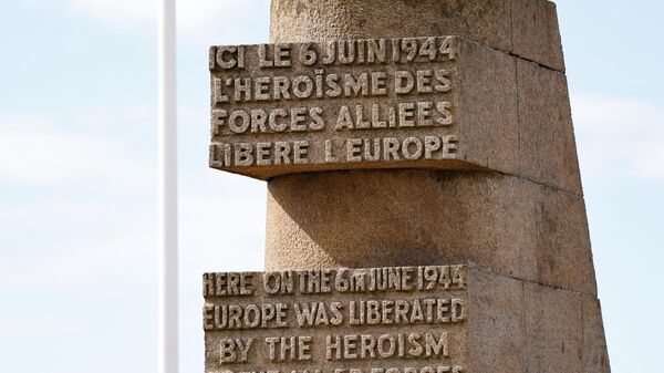 This photograph taken in Bernieres-sur-Mer, on June 6, 2022 shows the WWII monument marking Normandy landings on June 6, 1944. - Sputnik Africa
