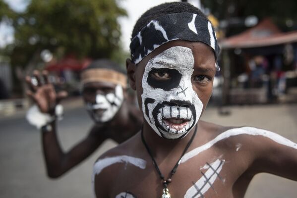 Танцоры-зулусы в День свободы в Йоханнесбурге, ЮАР - Sputnik Africa