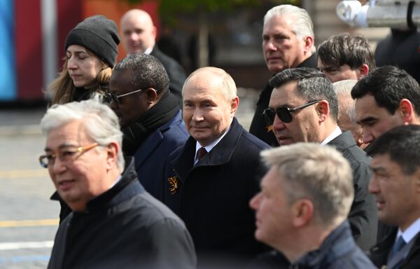 Russian President Vladimir Putin and foreign heads of state were on Red Square in Moscow after a military parade. - Sputnik Africa