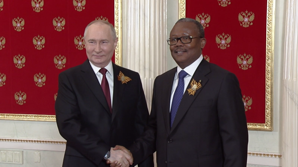 Poutine s'entretient avec le Président de la Guinée Bissau Umaro Sissoco Embalo   - Sputnik Afrique