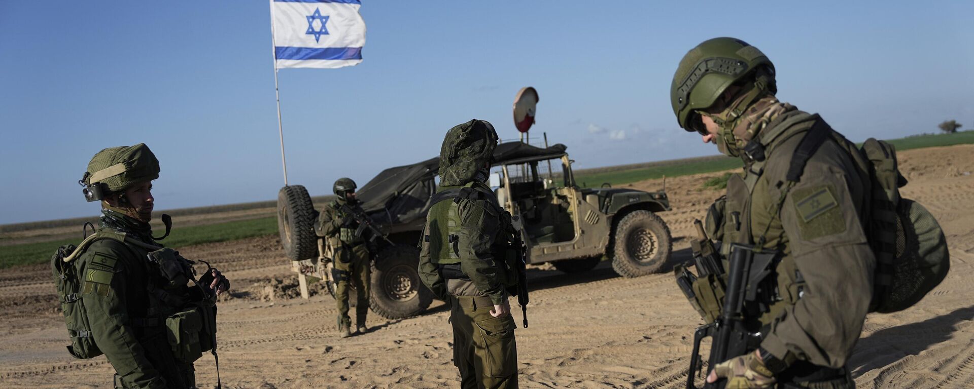 Israeli soldiers  - Sputnik Africa, 1920, 01.10.2024