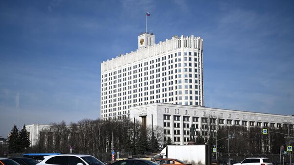 Maison-Blanche à Moscou qui abrite le gouvernement russe - Sputnik Afrique