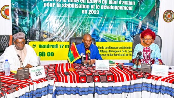 Première session du Comité national de pilotage de la Politique nationale de développement (PND),le 17 mai 2024, Ouagadougou - Sputnik Afrique