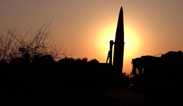 The main strike force is the Iskander complex. Its missiles can be equipped with a nuclear payload of 5 to 50 kilotons. - Sputnik Africa