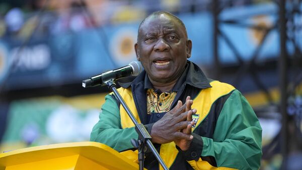 South African President Cyril Ramaphosa addresses African National Congress supporters - Sputnik Africa