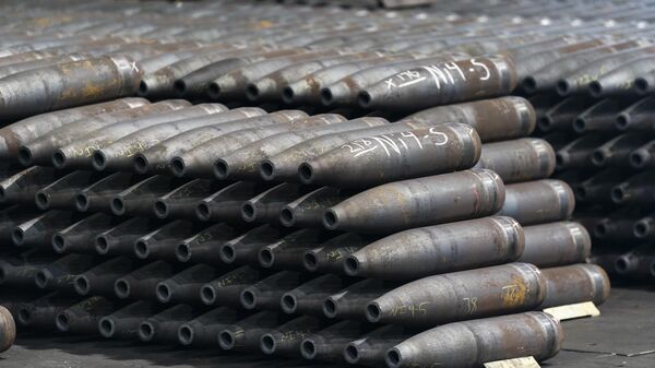 155 mm M795 artillery projectiles are stacked during manufacturing process at the Scranton Army Ammunition Plant in Scranton, Pa., Thursday, April 13, 2023. - Sputnik Africa