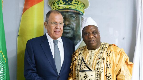 Sergueï Lavrov et Morissanda Kouyaté à Conakry, le 3 juin 2024 - Sputnik Afrique