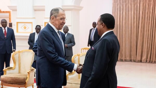Le ministre russe des Affaires étrangères Sergueï Lavrov et le Président congolais Denis Sassou-Nguesso - Sputnik Afrique
