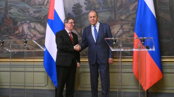 Le ministre cubain des Affaires étrangères Bruno Rodríguez Parrilla et son homologue russe Sergueï Lavrov - Sputnik Afrique