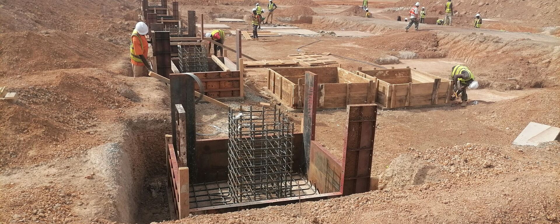 Stage 1 DMS plant formwork construction underway at our flagship Bougouni Lithium Project in Mali. - Sputnik Africa, 1920, 28.06.2024