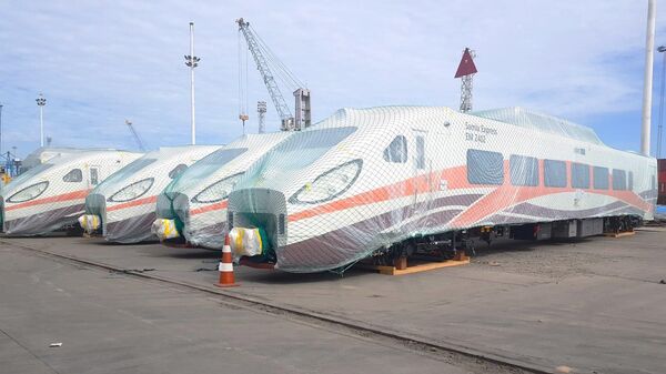 Two sets of modern electric train - EMU (Electric Multiple Unit) have arrived in Tanzania from South Korea - Sputnik Africa