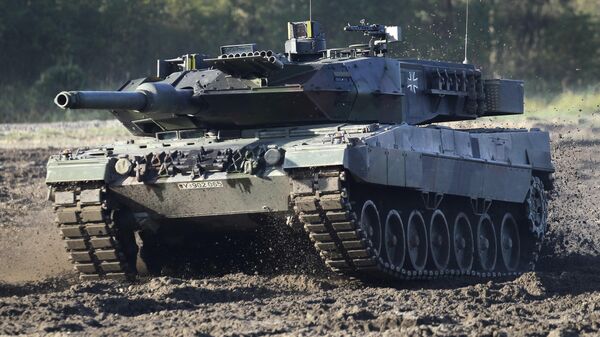 A Leopard 2 tank as a part of weapons deliveries to Ukraine - Sputnik Africa