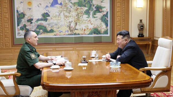 Kim Jong-un rencontre le vice-ministre russe de la Défense Alexeï Krivoroutchko  - Sputnik Afrique