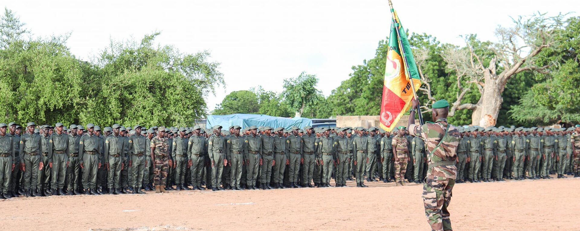 The second wave of soldiers trained at the Tuby Training Center is presented to the flag, July 30, 2024, Mali. - Sputnik Africa, 1920, 08.08.2024