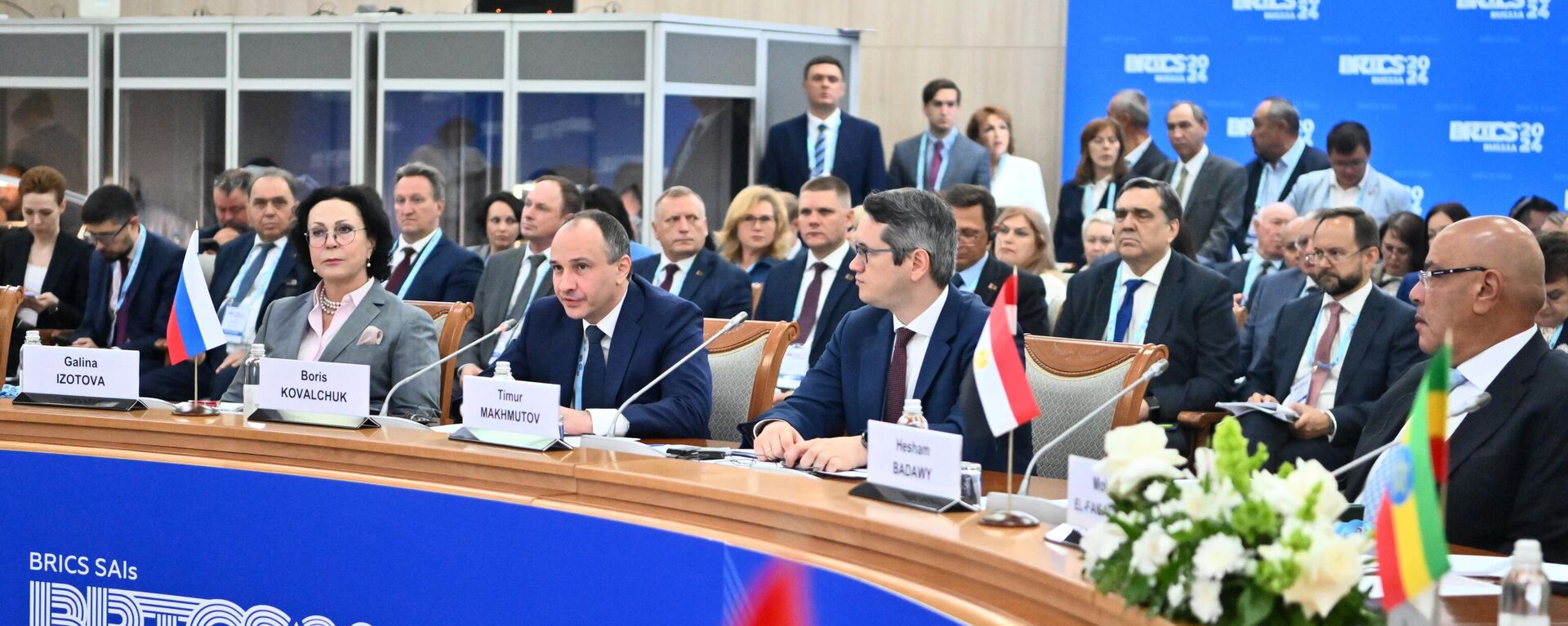 Meeting of the Heads of BRICS Supreme Audit Institutions on sustainable development audits. From left: Galina Izotova, Deputy Chair of the Russian Accounts Chamber, Boris Kovalchuk, Chair of the Russian Accounts Chamber, Timur Makhmutov, Director of the Department of International and Regional Cooperation of the Russian Accounts Chamber, and Hesham Badawi, Chairman of the Central Auditing Agency of the Arab Republic of Egypt. - Sputnik Africa, 1920, 10.08.2024