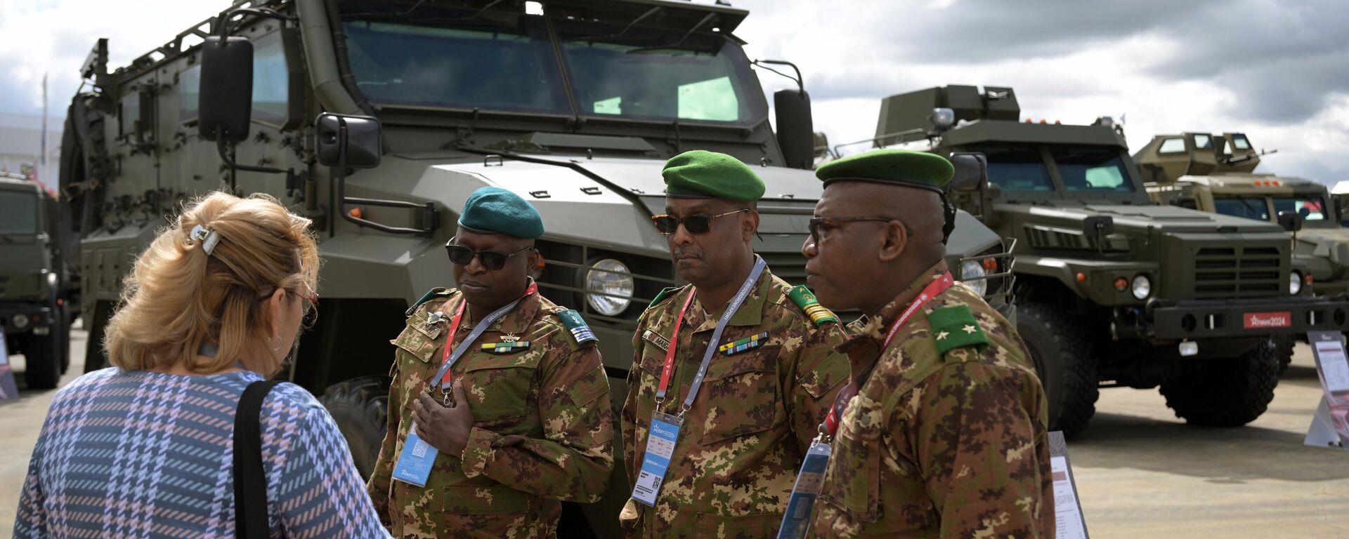 Military officials from Mali attend the 10th International Military-Technical Forum Army-2024 at Patriot Congress and Exhibition Centre in Moscow region, Russia. - Sputnik Africa, 1920, 31.08.2024