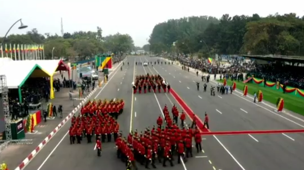 Défilé militaire au Congo-Brazzaville, 64e anniversaire de l'indépendance - Sputnik Afrique