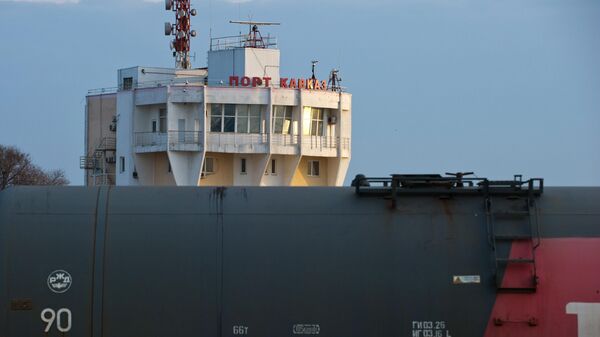 Un ferry ferroviaire dans le port Kavkaz (archive photo) - Sputnik Afrique