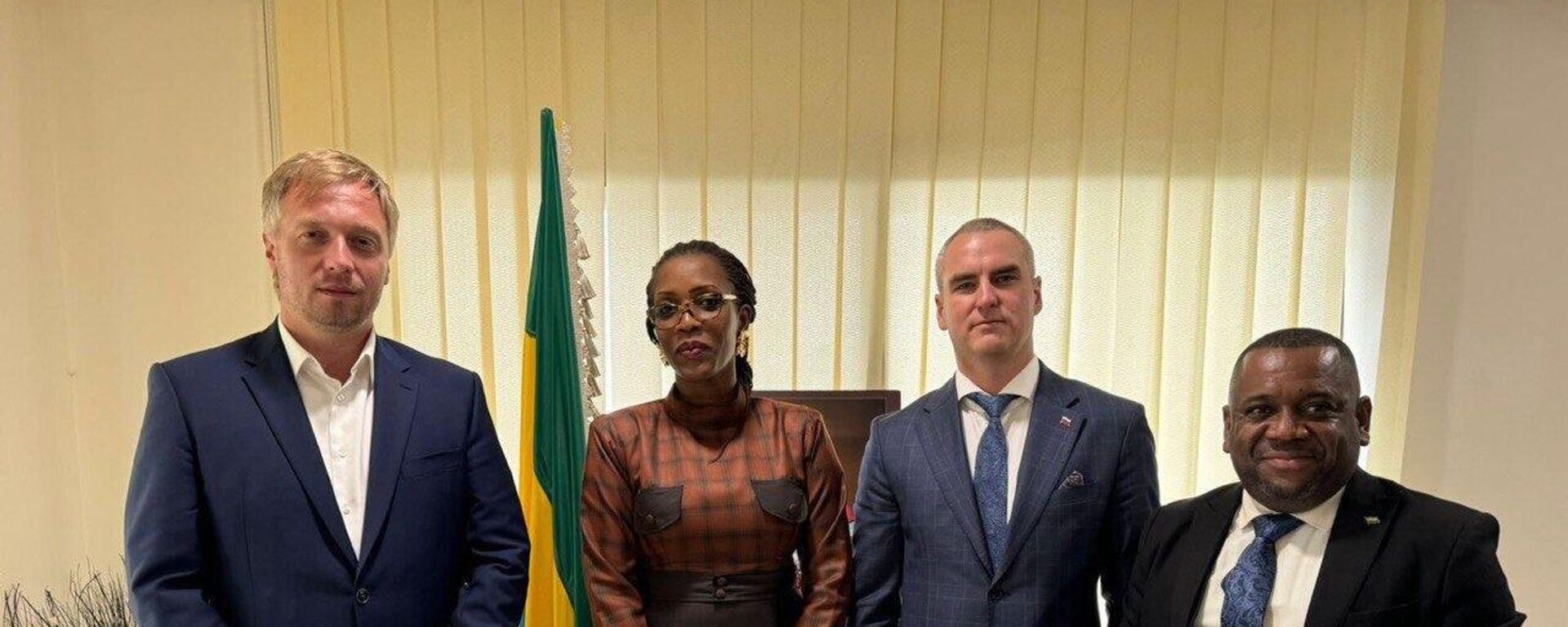 Hugues Alexandre Barro Chambrier, Deputy Prime Minister of Gabon; Rose Christiane Ossouka Raponda, Gabon's Minister of Trade and Joseph Dion Ngute, Prime Minister of Cameroon. - Sputnik Africa, 1920, 30.08.2024