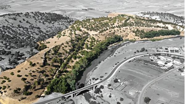 Aerial photograph of the Oued Beht ridge and river, highlighted in color. - Sputnik Africa