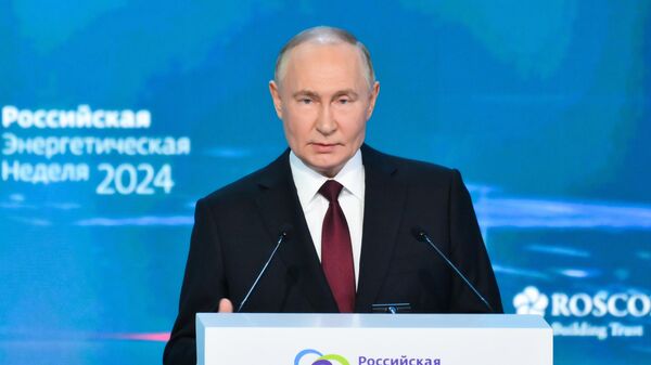 Russian President Vladimir Putin took part in the 7th international forum Russian Energy Week - Sputnik Africa