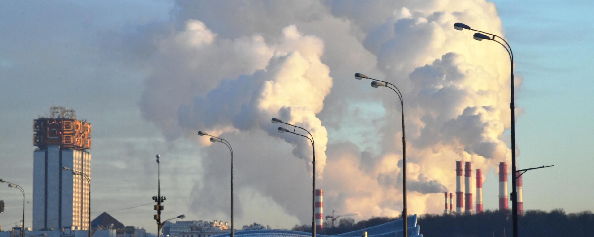 Steam from a thermal power plant in Moscow - Sputnik Africa, 1920, 27.09.2024