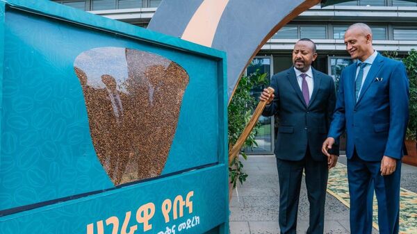 Ethiopian Prime Minister Abiy Ahmed at a national coffee exhibition and awareness forum in Addis Ababa. - Sputnik Africa