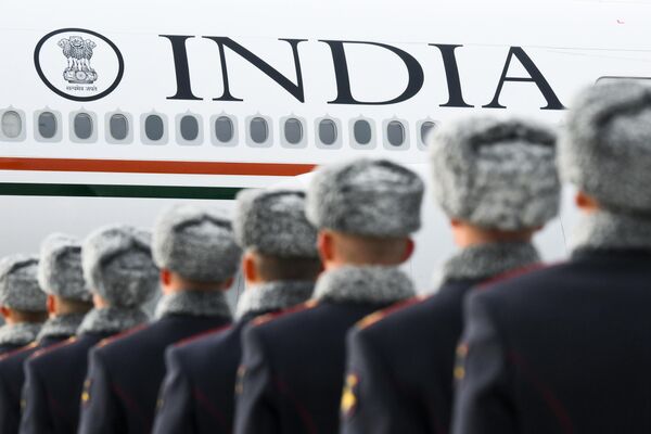 The Prime Minister of India, Narendra Modi, during the welcoming ceremony at Kazan airport. - Sputnik Africa