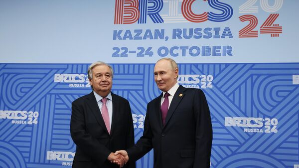 XVI BRICS Summit in Kazan. Meeting between Russian President Vladimir Putin and UN Secretary General Antonio Guterres - Sputnik Africa