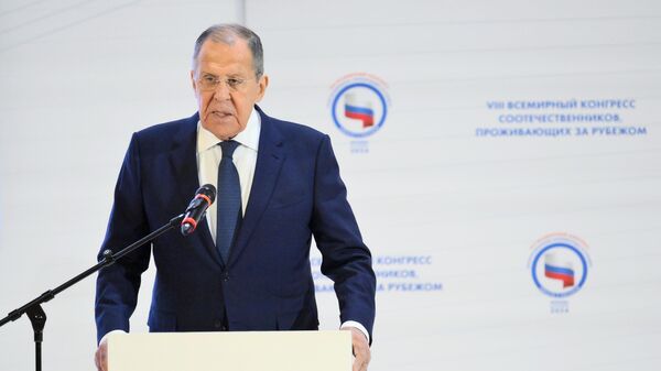 Russian Foreign Minister Lavrov delivers a speech during the 8th World Congress of Russian Compatriots Living Abroad. - Sputnik Africa