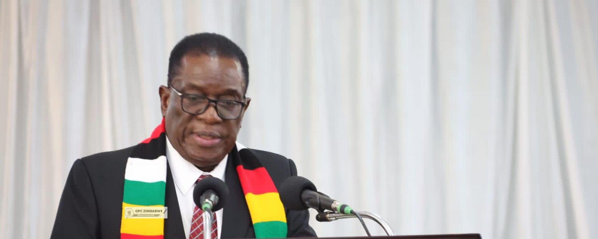 Zimbabwean President Mnangagwa is delivering a speech during the Zimbabwe National Elders Forum - Sputnik Africa, 1920, 01.11.2024