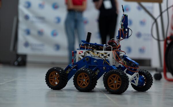 &quot;Robotics and Innovative Educational Technologies Days&quot; organized by Russian House in Tunisia - Sputnik Africa