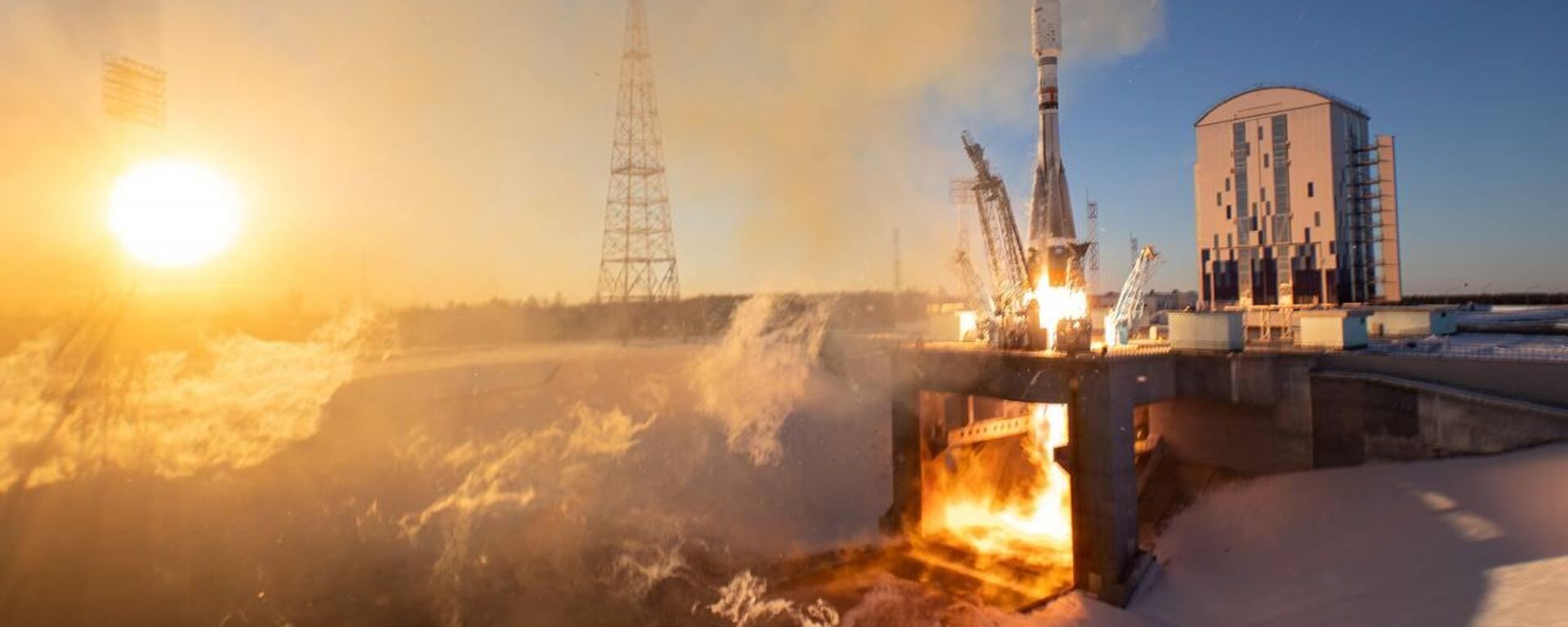 Soyuz rocket takes off from Vostochny cosmodrome to put 55 satellites into orbit - Sputnik Africa, 1920, 02.12.2024