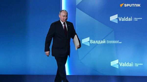 Vladimir Putin Taking Part in Valdai Club Meeting in Sochi - Sputnik Africa