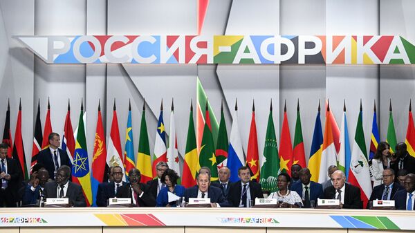 First plenary session of the first ministerial conference of the Russia-Africa Partnership Forum

Sergey Lavrov (center), Minister of Foreign Affairs of the Russian Federation - Sputnik Africa