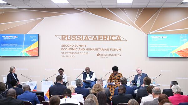 2nd Russia-Africa Summit and Economic and Humanitarian Forum. From Aid to Partnership: Working Together to Fight Epidemics.  - Sputnik Africa