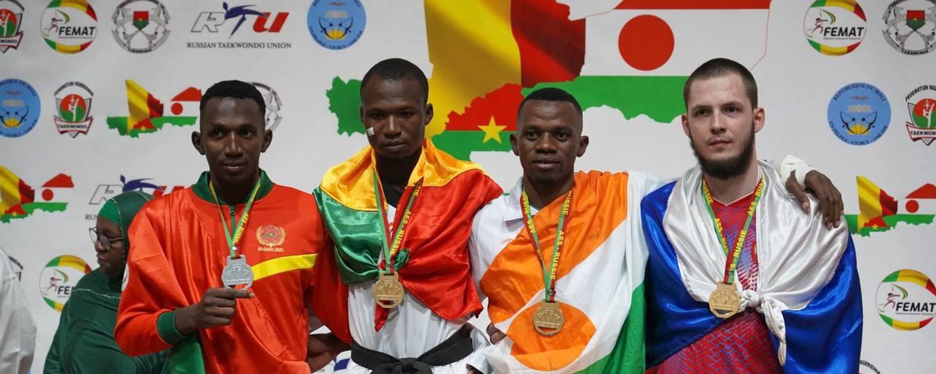 Sportsmen from Russia and the Alliance of Sahel States at the first Taekwondo Championship in Mali - Sputnik Africa, 1920, 18.11.2024