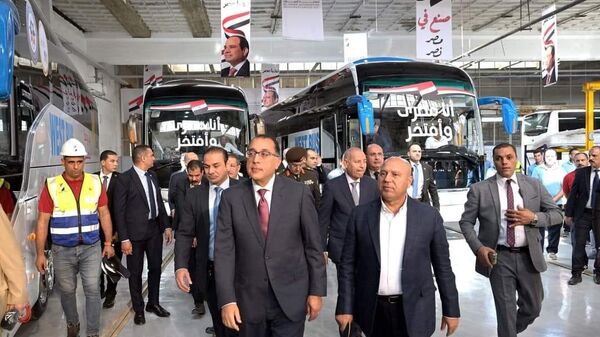 Egypt's Prime Minister Mostafa Madbouly attending El Nasr Automotive Manufacturing Company, November 16, 2024 - Sputnik Africa