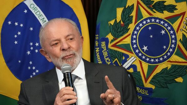 Brazil's President Luiz Inacio Lula da Silva addresses members of the judiciary, parliament and state governors, regarding the implementation of the Unified Public Security System to combat organized crime, at the Planalto Presidential Palace, in Brasilia, Brazil, Thursday, Oct. 31, 2024.  - Sputnik Africa