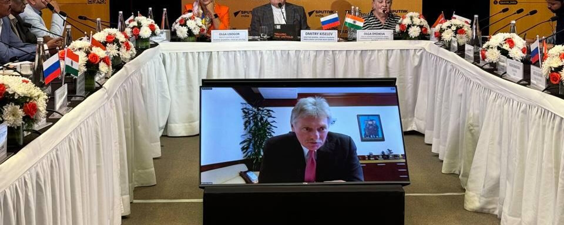 Kremlin spox Dmitry Peskov at the meeting New opportunities for cooperation between Indian and Russian media: strengthening ties between the peoples of India and Russia, headed by Sputnik.  - Sputnik Africa, 1920, 19.11.2024