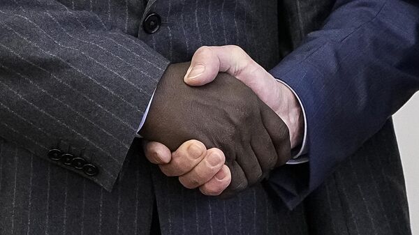 handshake - Sputnik Africa