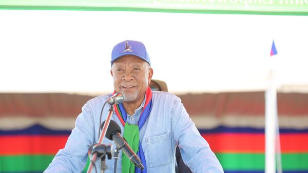 President Nangolo Mbumba speaks during a Swapo rally at Onethindi in the Oshikoto Region on 19 November 2024. - Sputnik Africa