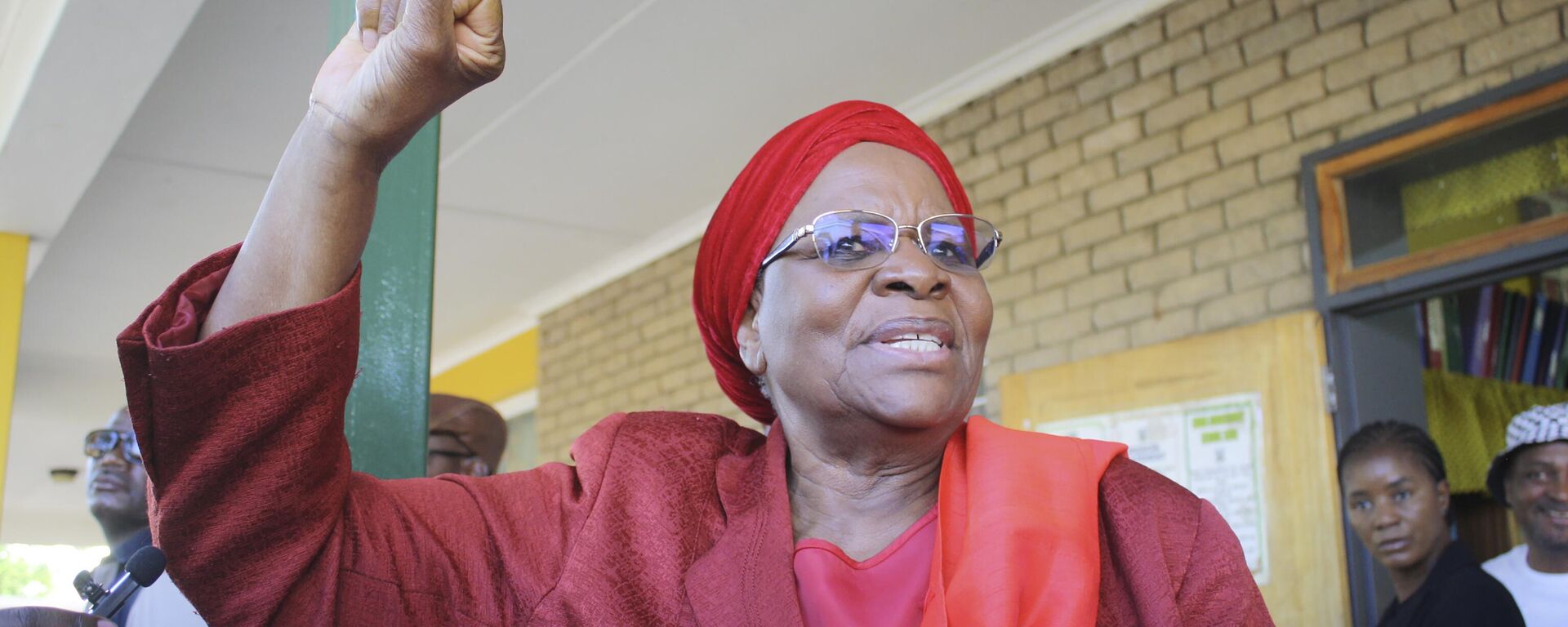 Namibia's president-elect Netumbo Nandi-Ndaitwah, of the ruling South West Africa People's Organization, (SWAPO) waves as she casts her vote in a presidential election in Windhoek, Namibia, Wednesday, Nov. 27, 2024. - Sputnik Africa, 1920, 04.12.2024