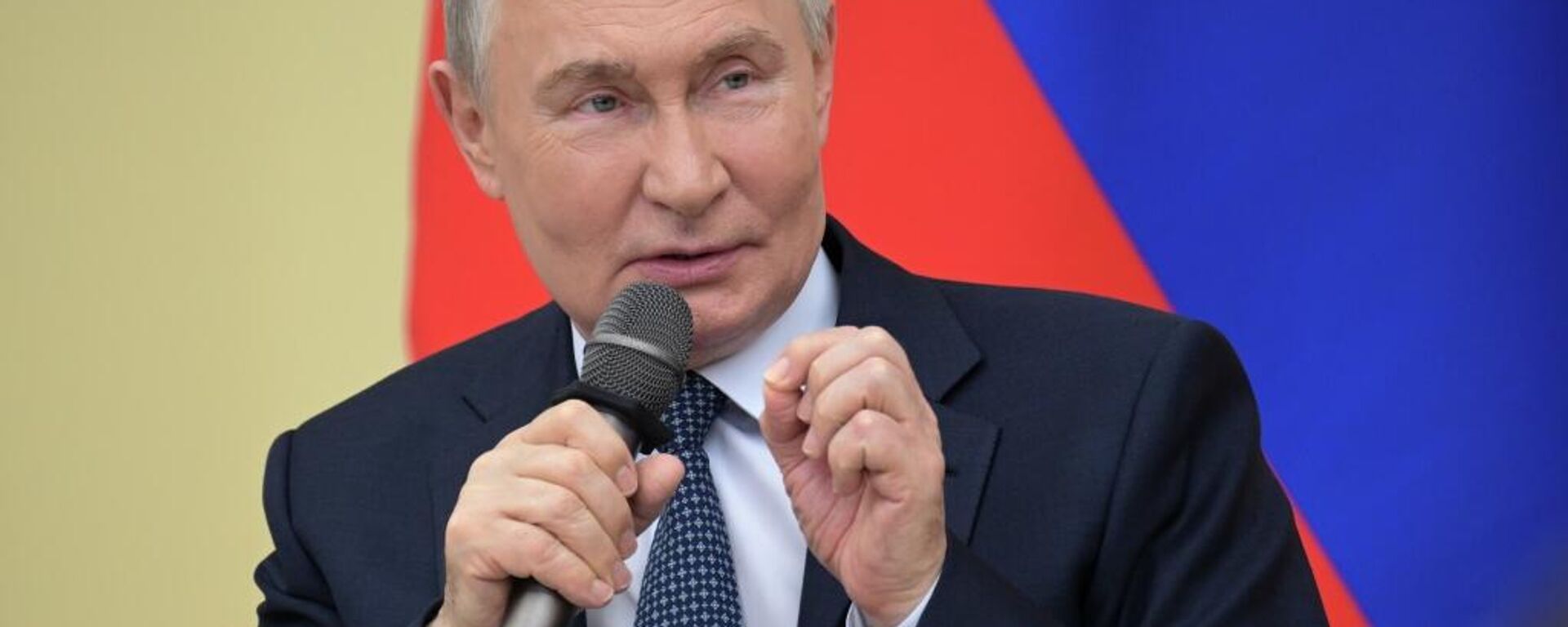 Putin Addresses Moscow's 'Russia Calling!' Investment Forum - Sputnik Africa, 1920, 04.12.2024