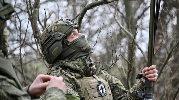 Un blindé de combat ukrainien mis hors l'état de nuire dans la région de Koursk - vidéo