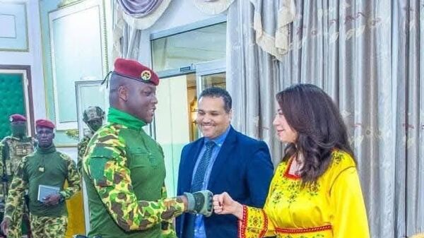 Burkina Faso President Ibrahim Traore met with Selma Bakhta Mansouri, Secretary of State to the Minister of Foreign Affairs and responsible for African Affairs. - Sputnik Africa